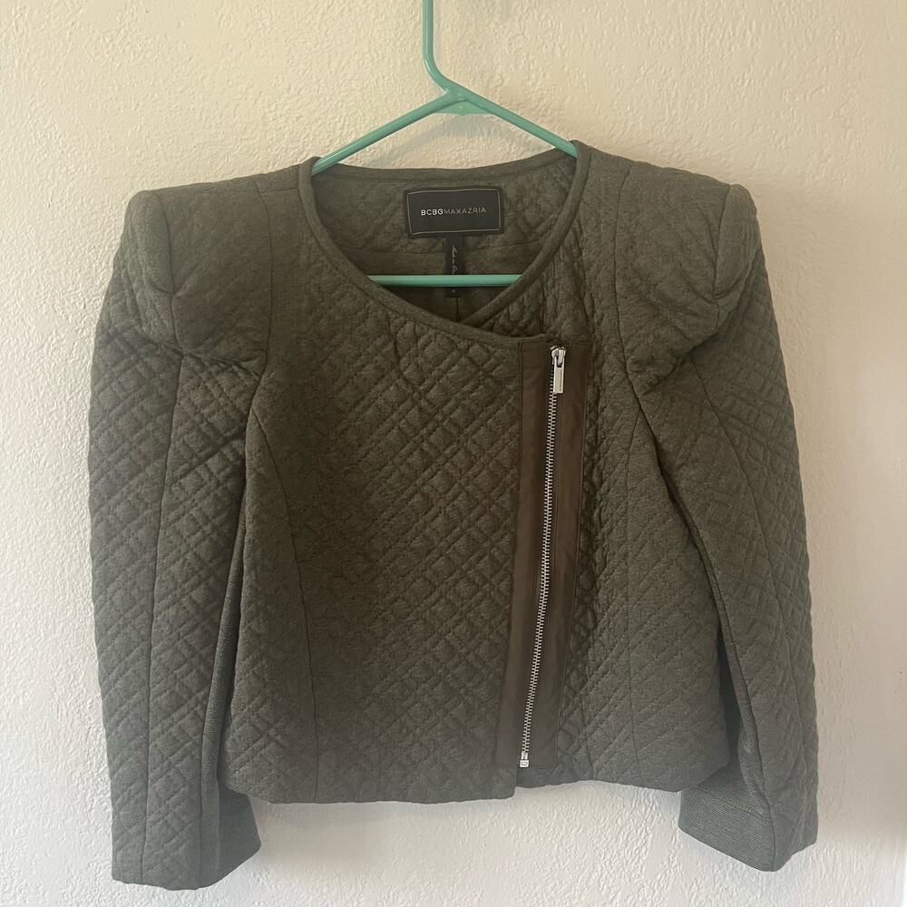 BCBG Maxazria Crop Green Moto Jacket Quilted Structured Shoulders Size Medium